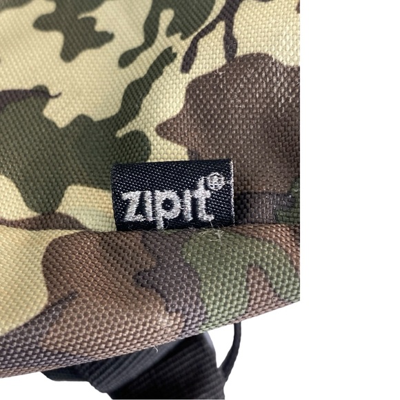 Zipit Grillz Backpack Green/Brown Camo - Picture 7 of 10